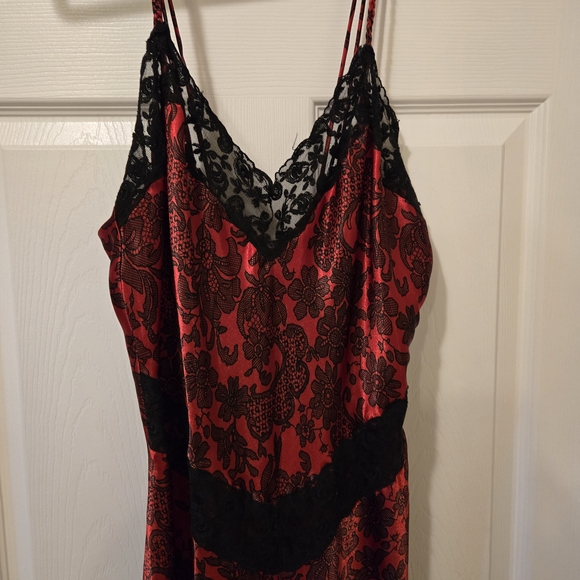 Victoria's Secret Red and Black Lace Slip Dress - Picture 6 of 12